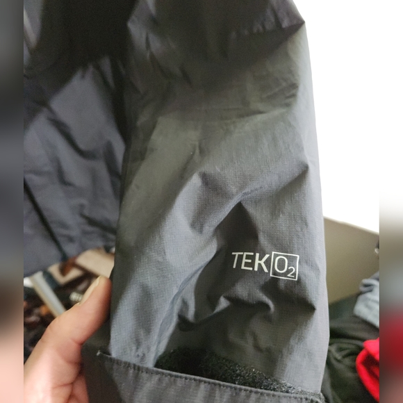 L.L.Bean Tek 0² Shell Jacket - Picture 2 of 7